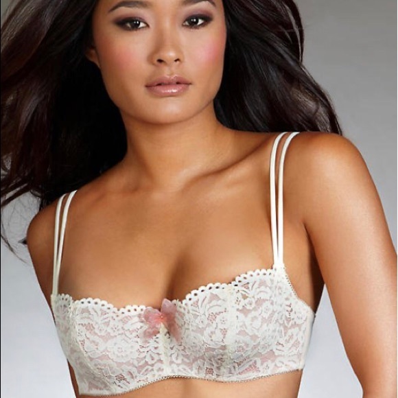 B'Tempted Bra - Picture 1 of 5